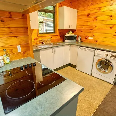 Paparoa Beach Hideaway With Hot Tub Barrytown Exterior photo