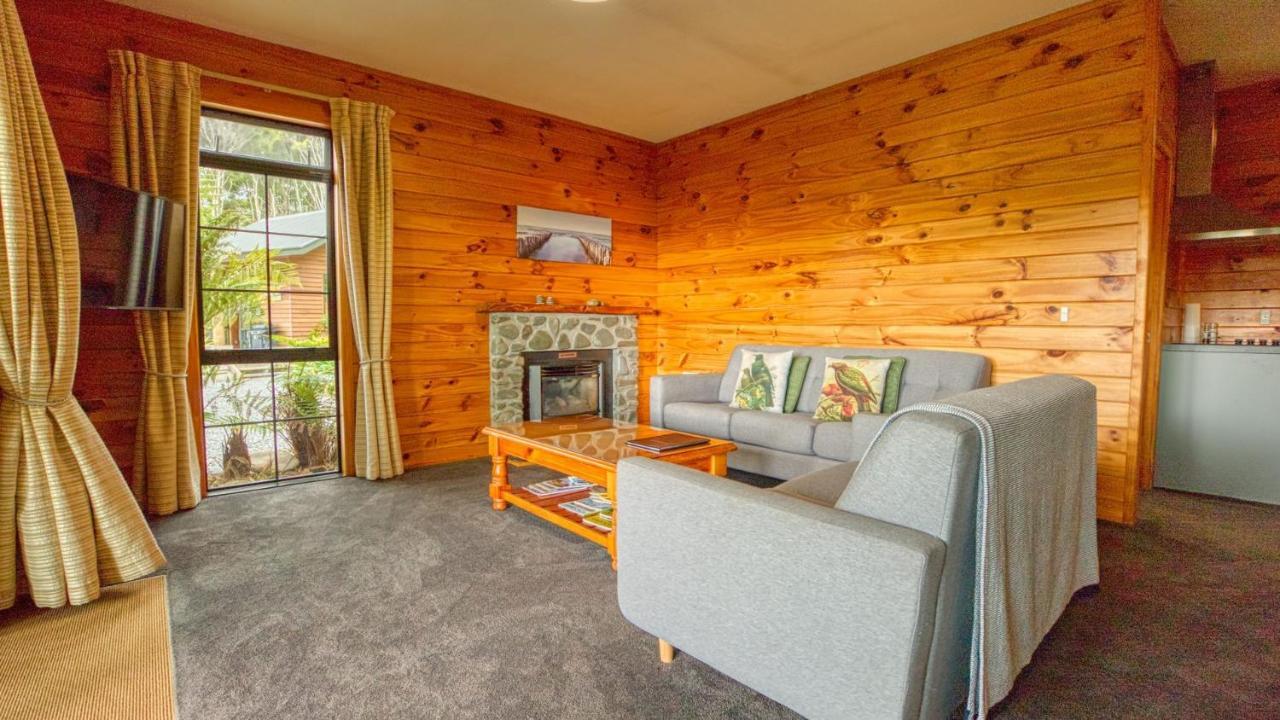 Holiday home Paparoa Hideaway With Hot Tub