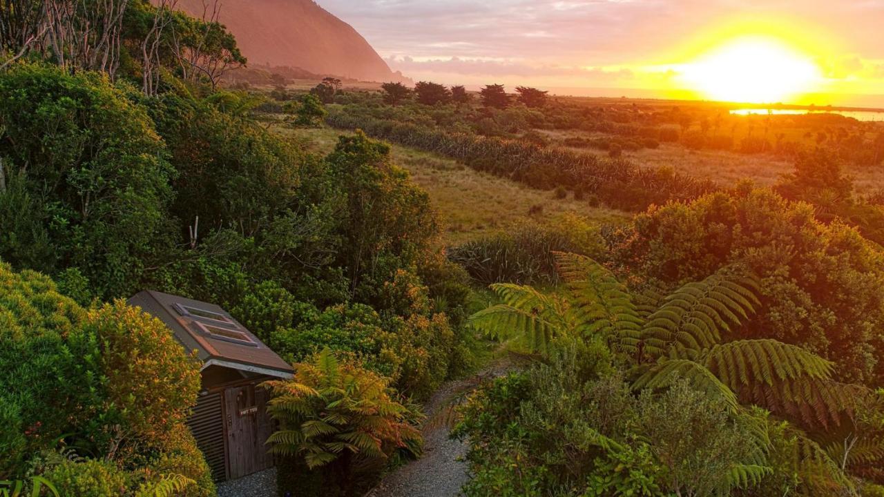 Paparoa Hideaway With Hot Tub * Barrytown