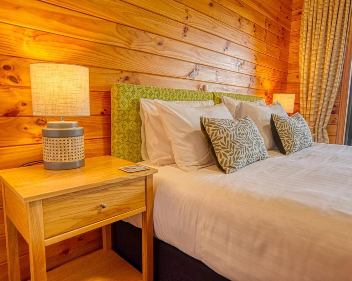 Paparoa Hideaway With Hot Tub